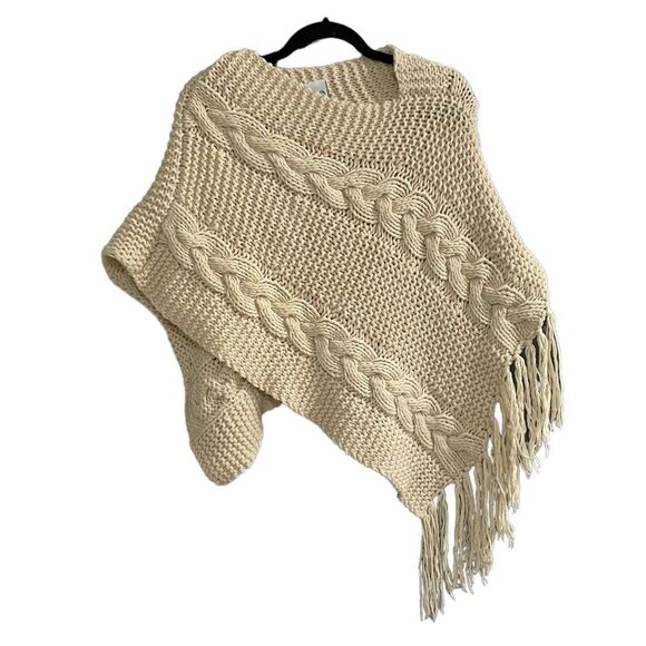 (SOLD) ARITZIA Tna Wool Chunky Knit Poncho Shawl Cream One Size - Picture 5 of 8